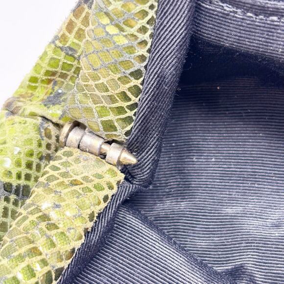 Vintage Faux Python Print Leather Puff Clutch J. Tiras Vintage Classic Timeless - Picture 6 of 14